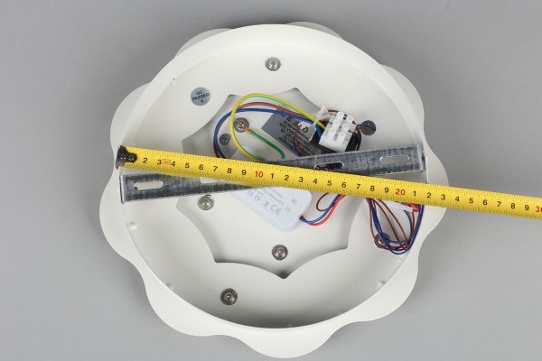 Настенный светодиодный светильник Omnilux Varedo OML-07901-26