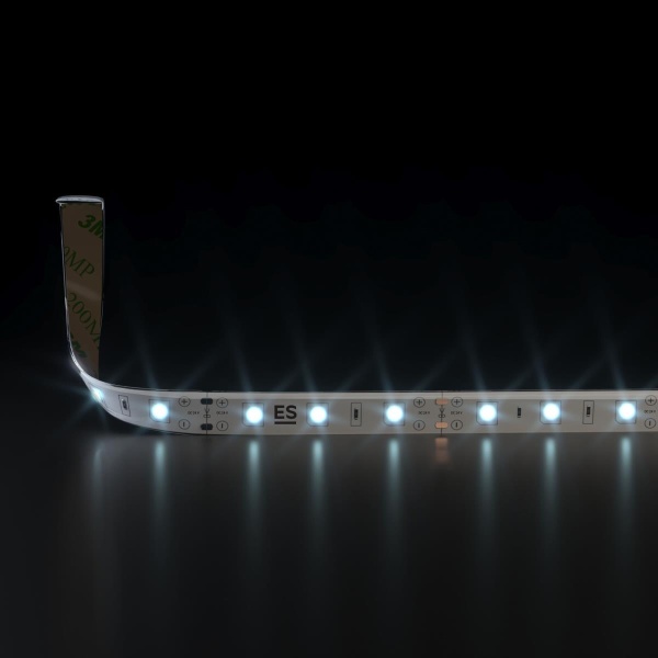 Светодиодная влагозащищенная лента Elektrostandard 4,8W/m 60LED/m 2835SMD холодный белый 5M a052958