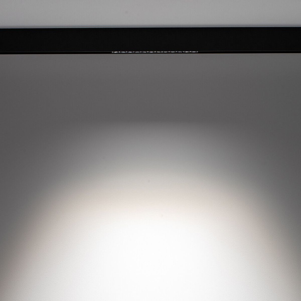 Трековый магнитный светильник Nowodvorski Focus Led Black 10644