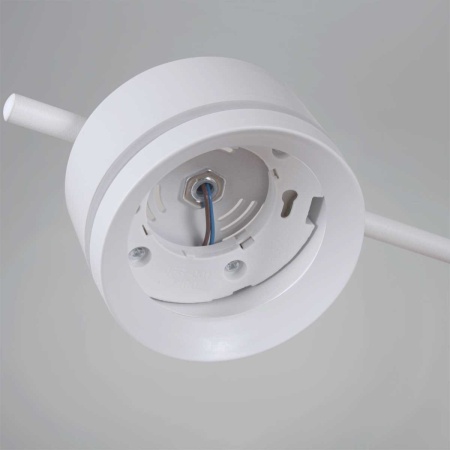 Потолочная люстра Reluce 10590-0.3-04 White