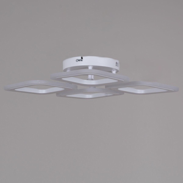 Потолочная светодиодная люстра Reluce 05104-0.3-04 WH