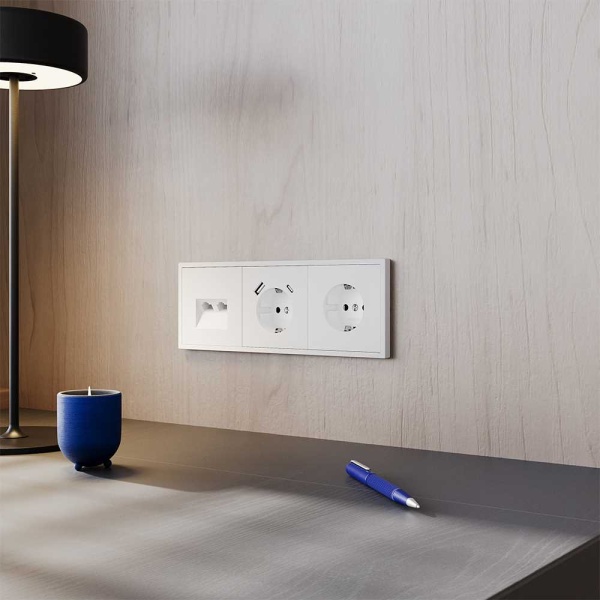 Розетка компьютерная встраиваемая Voltum S70 двойная RJ45+RJ45 кат.6, (белый матовый) VLS060202