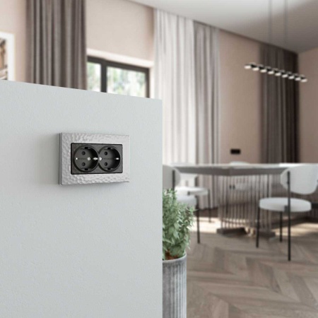 Розетка Werkel Hammer двойная с заземлением черный W1272008 4690389162961