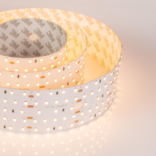 Светодиодная лента Arlight 30W/m 420LED/m 2835SMD теплый белый 2,5M 023405