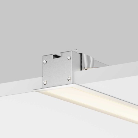 Линейный светильник Maytoni Technical LL313003