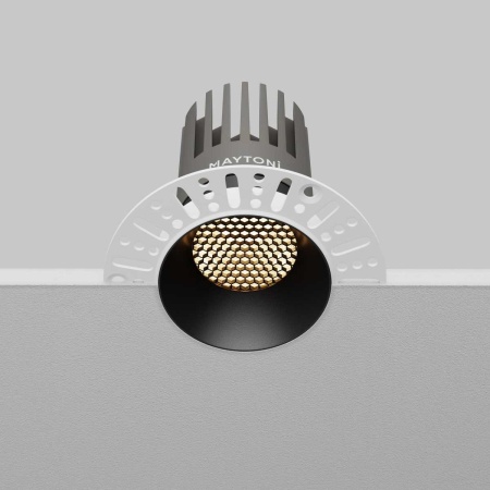 Встраиваемый светильник Maytoni Technical DL121-15W-3K-TRS-B