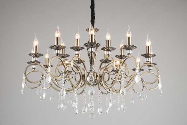 Подвесная люстра Omnilux Belluno OML-79113-18