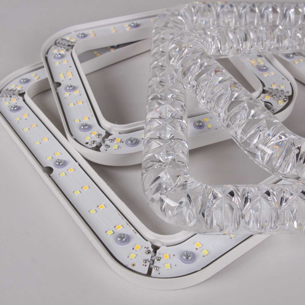 Потолочный светильник Reluce 09848-0.3-4+4A WH