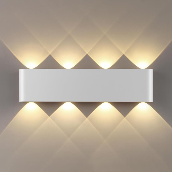 Настенный светильник Odeon Light Magnum Hightech 7192/8WL