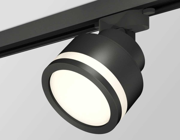 Комплект трекового светильника Ambrella light Track System XT (A2526, A2106, C8102, N8415) XT8102022