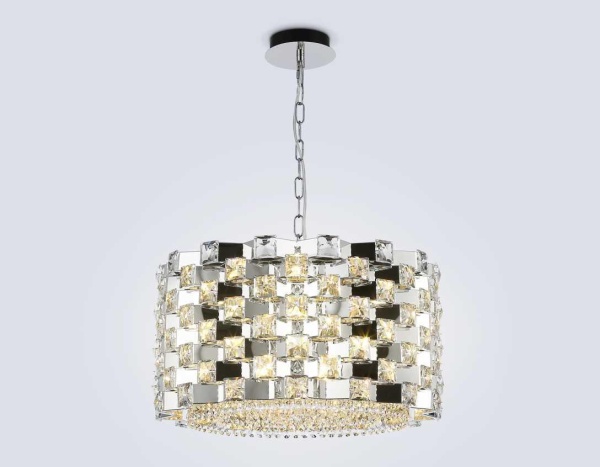 Подвесная люстра с хрусталем Ambrella light High Light LH41001