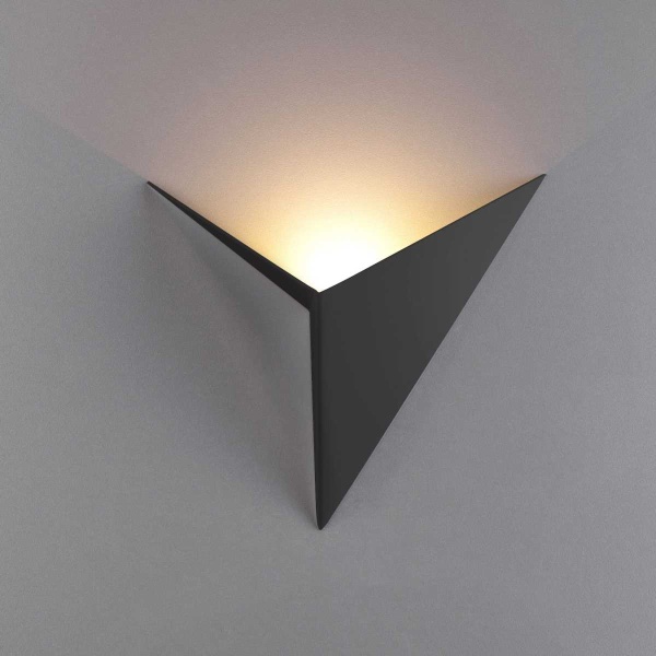 Настенный светодиодный светильник Elektrostandard Parete MRL Led 3W 1008 IP20 черный a056311