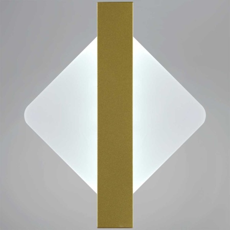 Настенный светильник Reluce 02713-0.2-01 GD