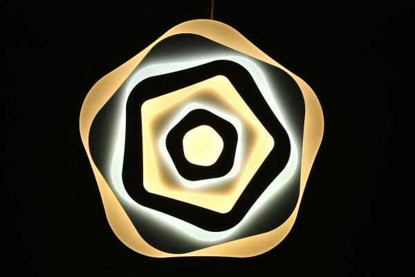 Потолочная светодиодная люстра Omnilux Azzano OML-07407-304