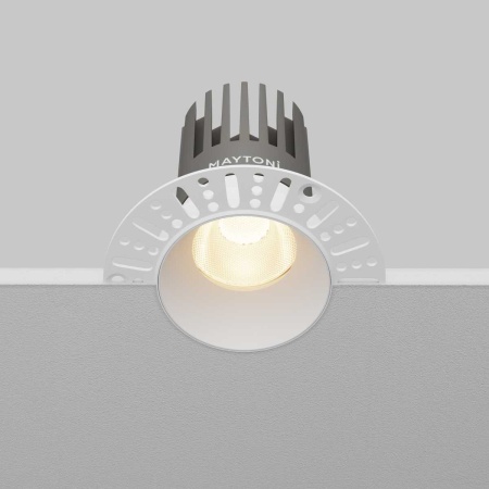 Встраиваемый светильник Maytoni Technical DL121-15W-3K-TRS-W