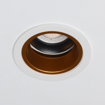 Потолочный светильник De Markt Прайм 850010701