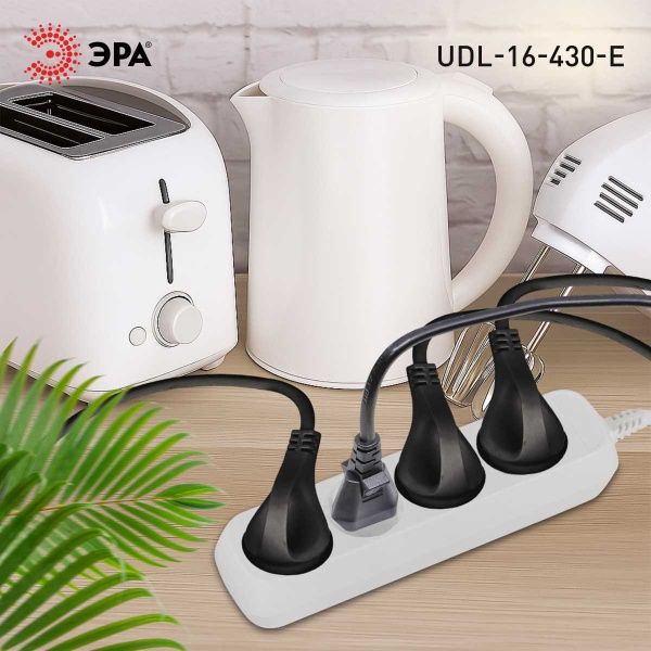 Удлинитель электрический ЭРА UDL-16-430-E Greenline 4 розетки с заземлением 3м ПВС 3x1мм2 Б0065028