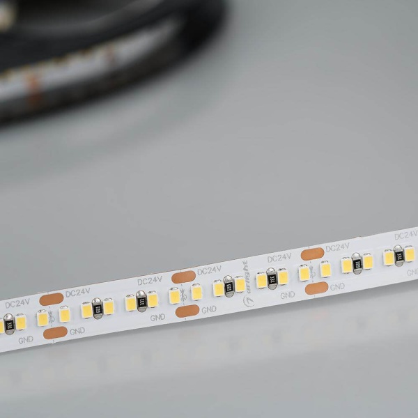 Светодиодная лента Arlight 8W/m 300LED/m 2216SMD дневной белый 5M 023558
